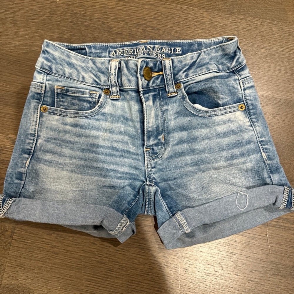 American Eagle Outfitters Women's Blue Denim Shorts